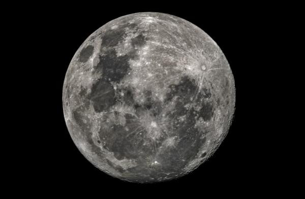 Por que la luna brilla si no tiene luz propia 1488 600